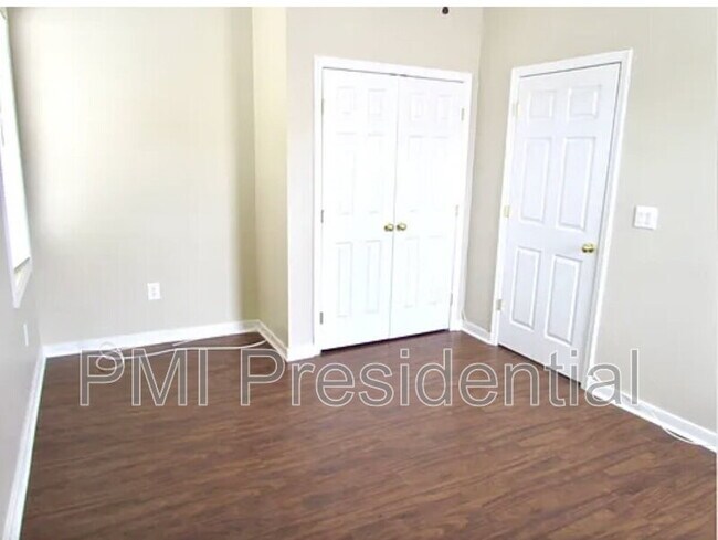 Building Photo - 2929 Garland Ave