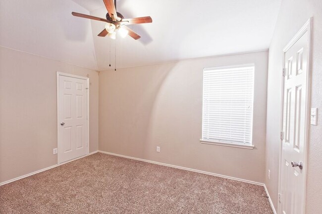 Building Photo - 10129 Placid Dr