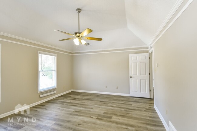 Building Photo - 8819 Lindstrom Cove