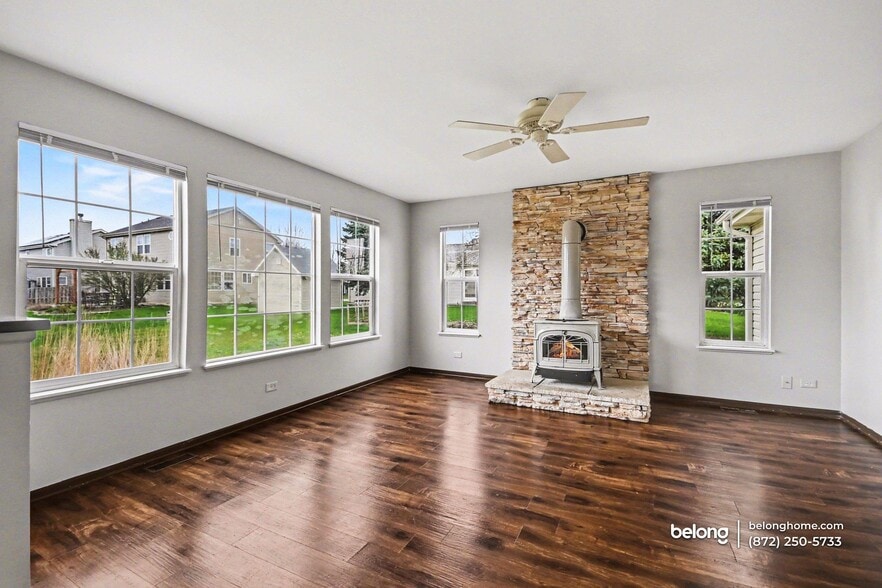 Building Photo - 631 Yoakum Blvd