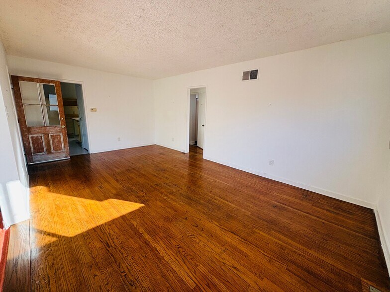 Building Photo - 2228 Berkeley Ave