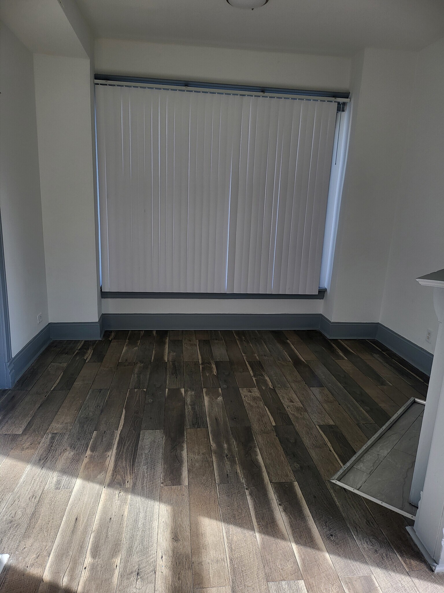 Building Photo - 1940 S Trumbull Ave