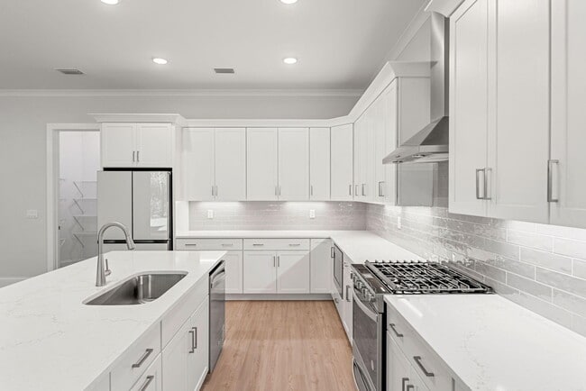 Building Photo - 287 J Hunters Way