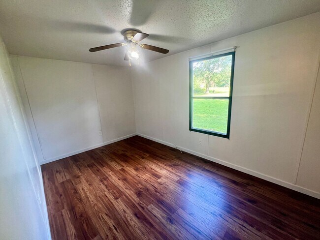 Building Photo - Stop Scrolling! Your New Home is Here!
