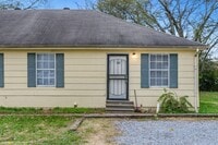 Building Photo - FIRST FULL MONTHS RENT FREE!! 2 Bedroom Duplex with Huge Back Yard!