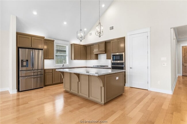 Building Photo - 4209 Downton Abbey Ave