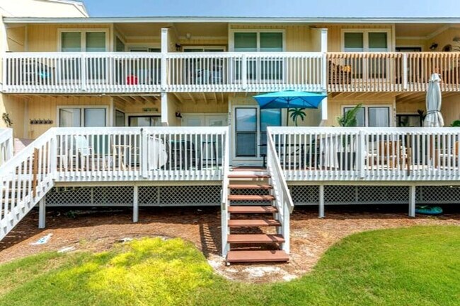 Building Photo - 775 Gulf Shore Dr