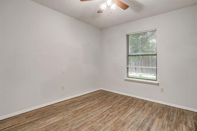 Building Photo - 926 Irene St