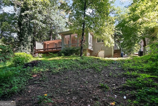 Building Photo - 807 Cardova Dr NE