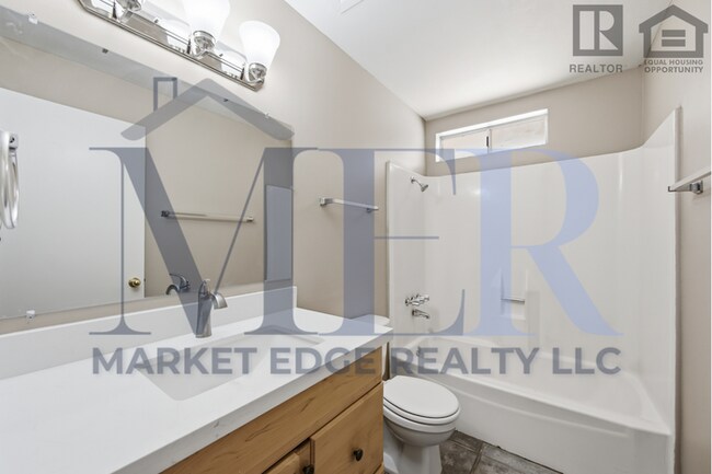 Building Photo - 3Bed/2Bath House at Peoria Ave/59th Ave! Ready for Immediate Move-In! -- NO HOA! FULLY REMODELED!