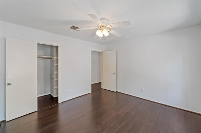 Building Photo - 1823 Saddlecreek Dr