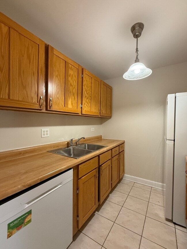 Building Photo - 9982 S 84th Terrace