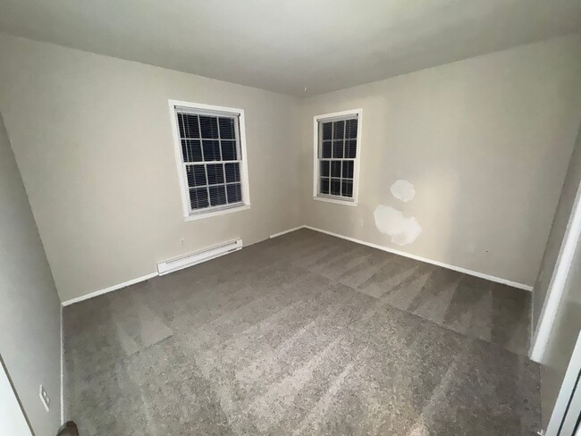 Building Photo - 2bed/1ba Apt off S Main Kannapolis close t...