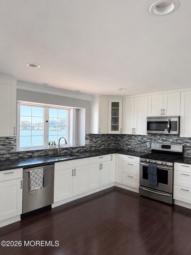 Building Photo - 34 Harborside Dr E