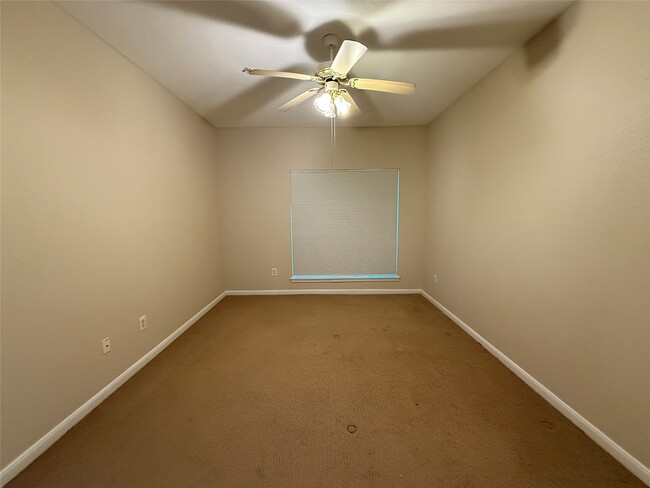 Building Photo - 1330 Old Spanish Trl