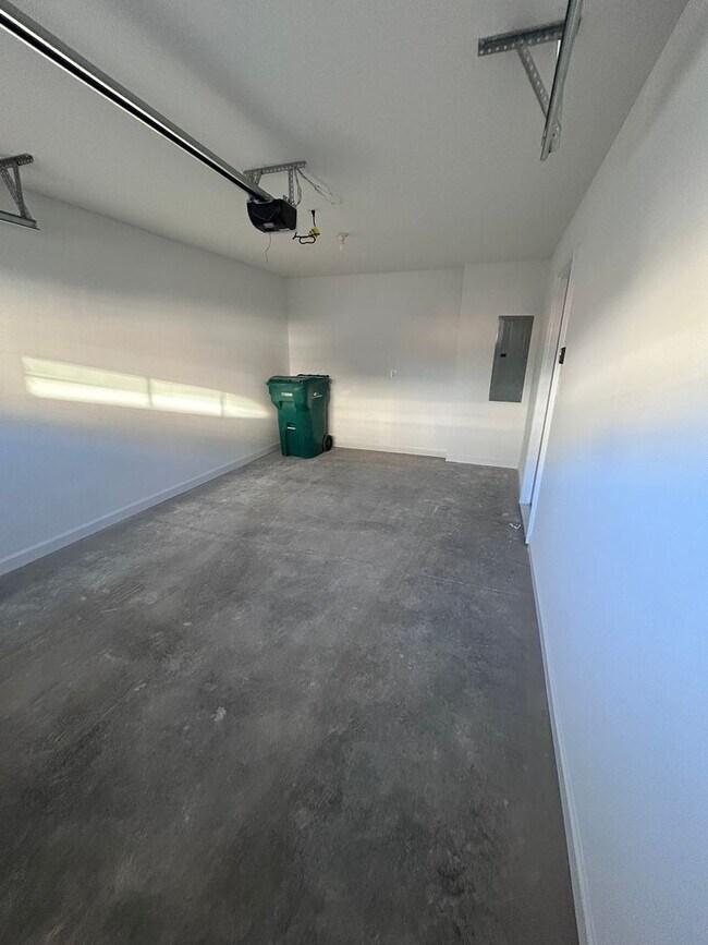 Building Photo - Brand New Luxury 4-Bedroom Townhome with a garage at The Townes at Congers Creek – Phase 3