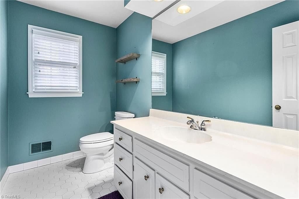 Building Photo - 991 Anglin Mill Rd