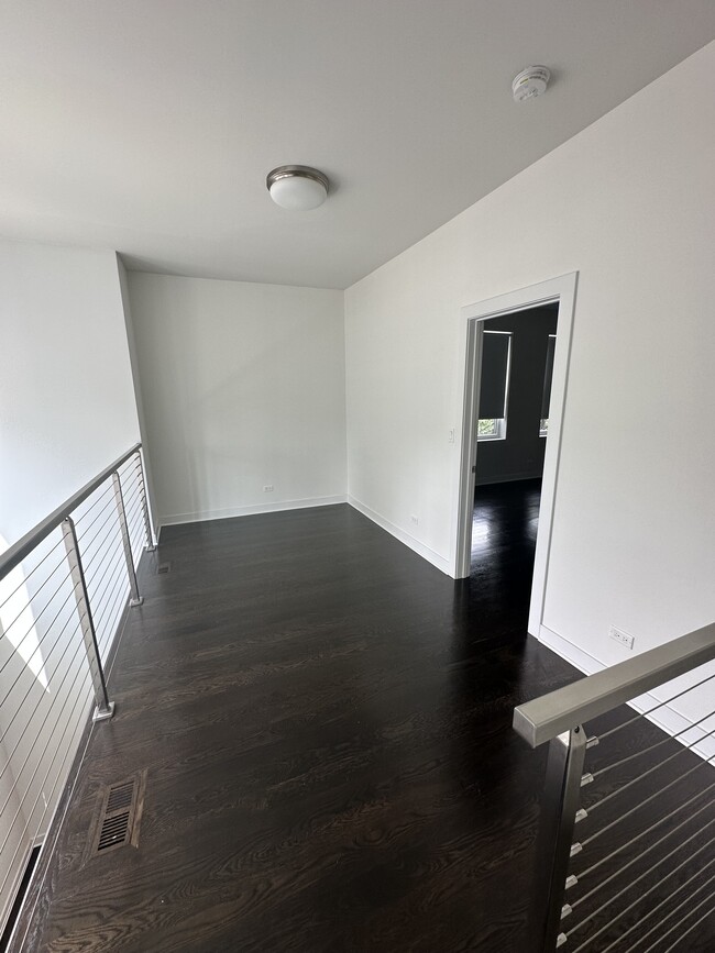 Building Photo - 1758 W Cullerton St