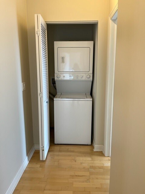 Building Photo - 1211 S Prairie Ave