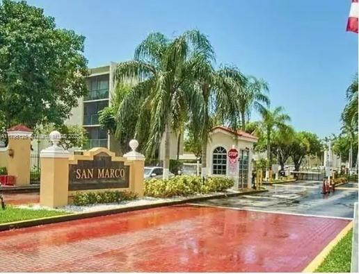 Primary Photo - 8870 Fontainebleau Blvd