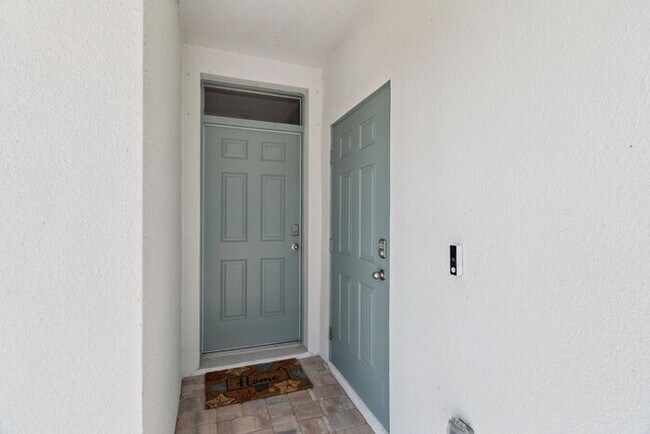 Building Photo - 1434 Garabaldi Cir SE