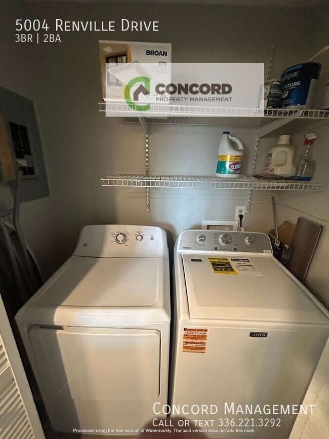 Building Photo - 5004 Renville Dr