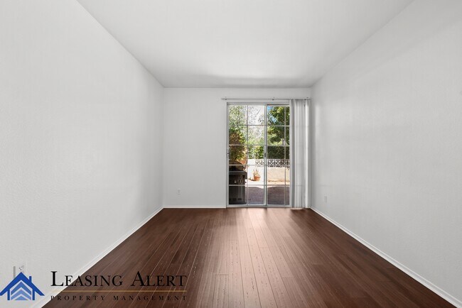 Building Photo - 23709 Del Monte Dr.