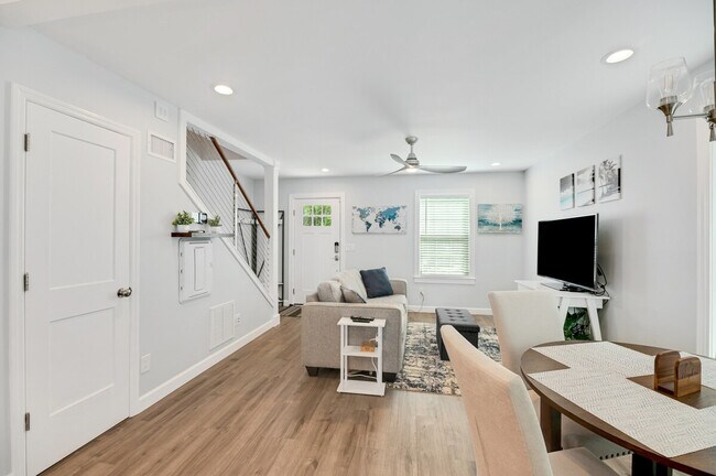 Building Photo - 111 Hanover St