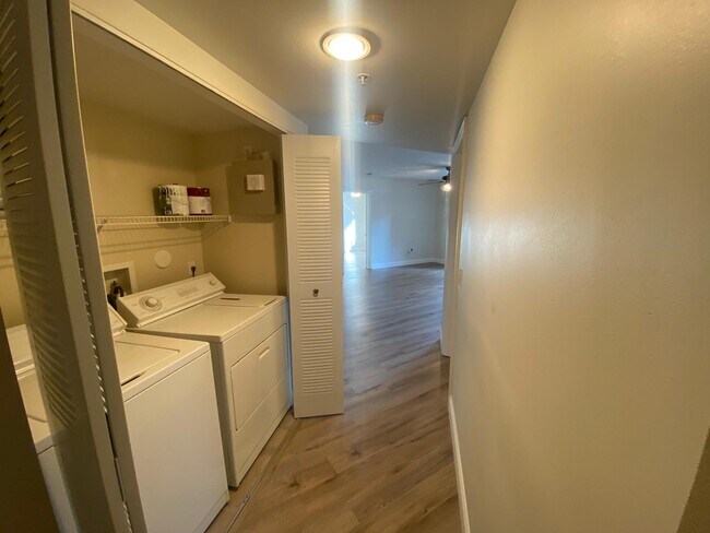 Building Photo - 4155 N Haverhill Rd