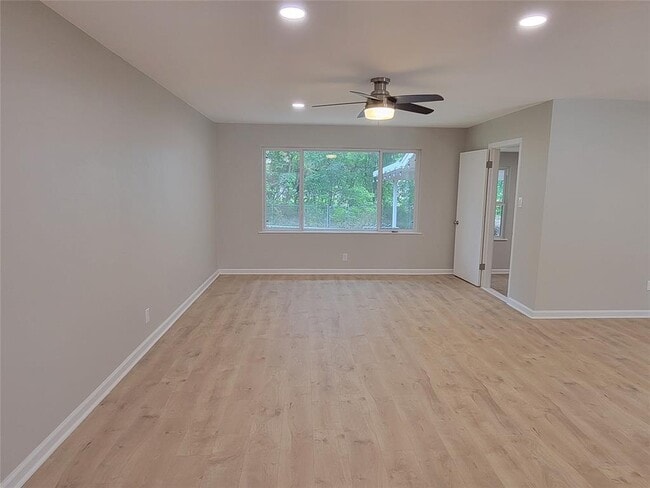 Building Photo - 2513 W 45th St