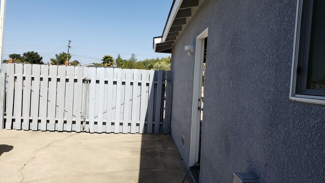 Building Photo - Updated Orcutt Single Story Home W/ RV Access