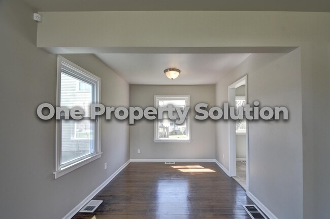 Building Photo - 1228 Aetna St