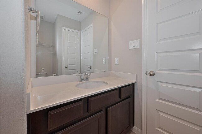 Building Photo - 707 Fresh Sage Crossing