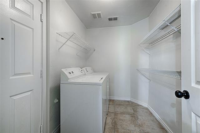 Building Photo - 2629 Terrace Dr