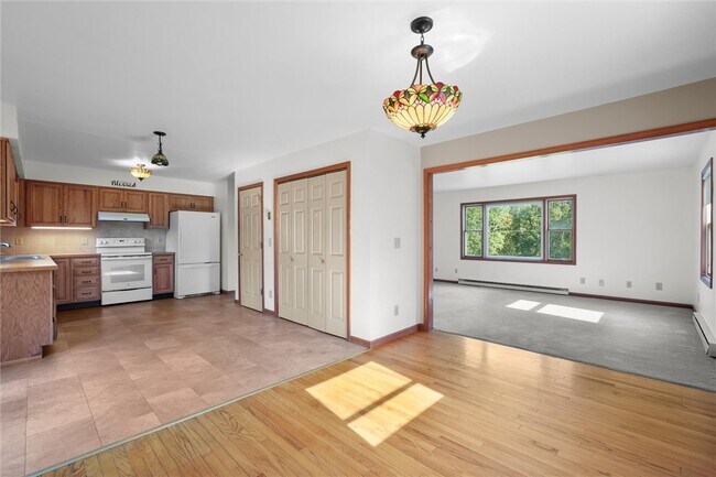 Building Photo - 7151 Podunk Rd