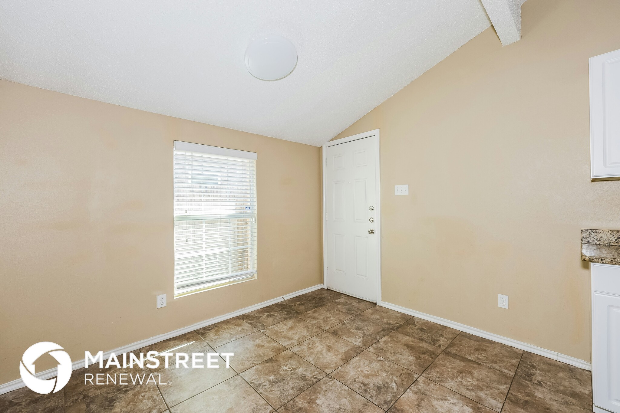 Building Photo - 7000 Laurelhill Ct N