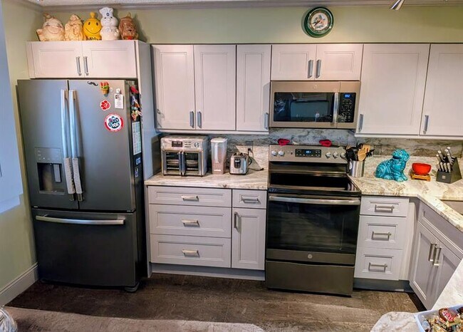 Building Photo - 2238 N Cypress Bend Dr