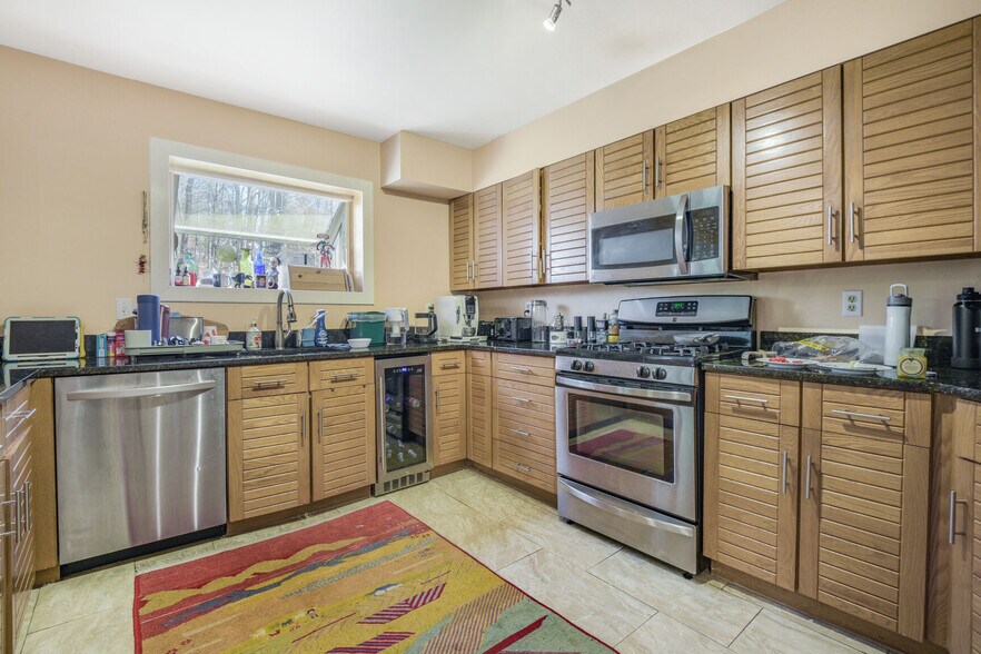 Building Photo - 10905 Whiterim Dr