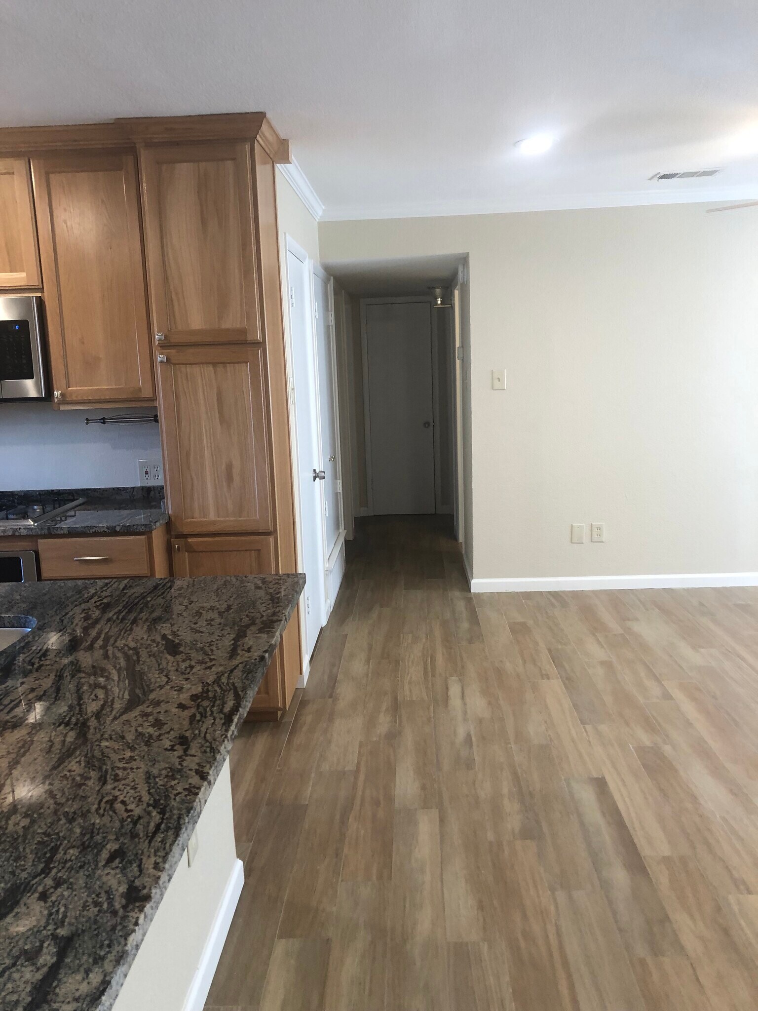 Building Photo - 1205 Fairfield St