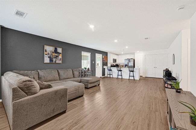 Building Photo - 22326 Mountain Pne Dr