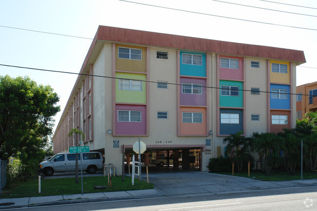 Building Photo - Monte Carlo Apartments