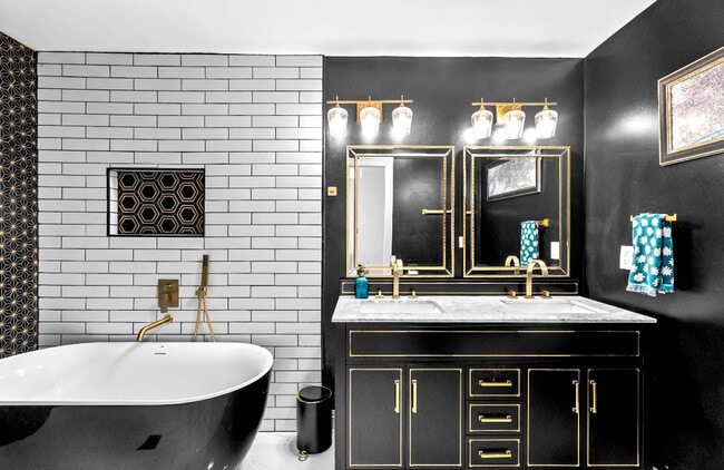 Building Photo - 9101 La Salle Ave