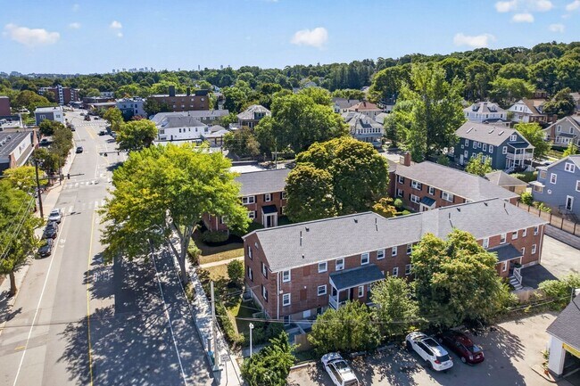 Building Photo - 930 Massachusetts Ave