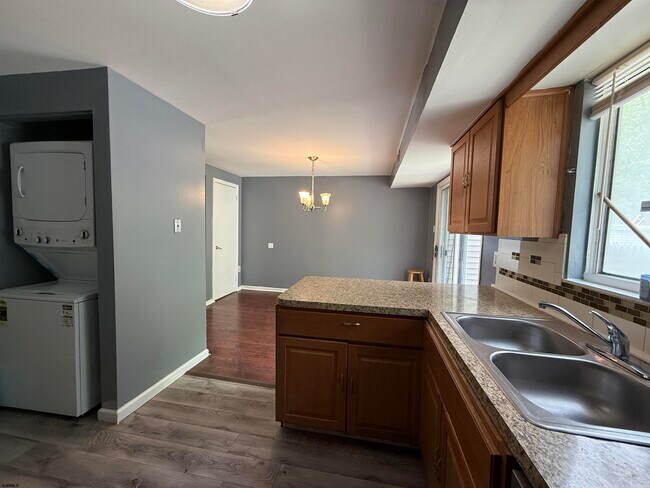Building Photo - 134 Marin Dr