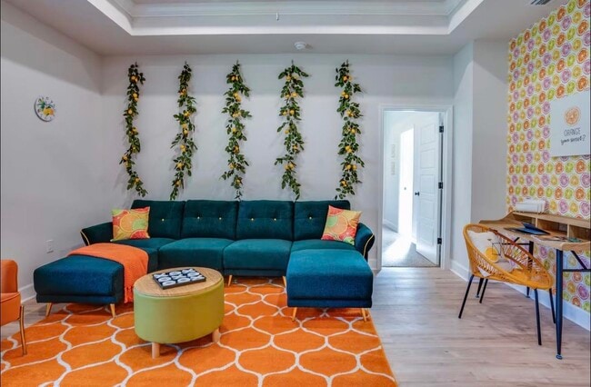 Building Photo - 2035 Hansel Hl Dr