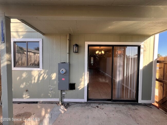 Building Photo - 4611 Tree Ridge Ln NE