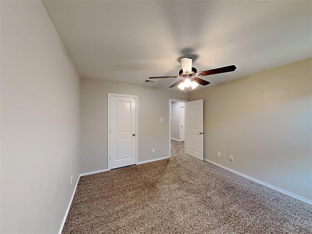 Building Photo - 2603 Hutchins Dr