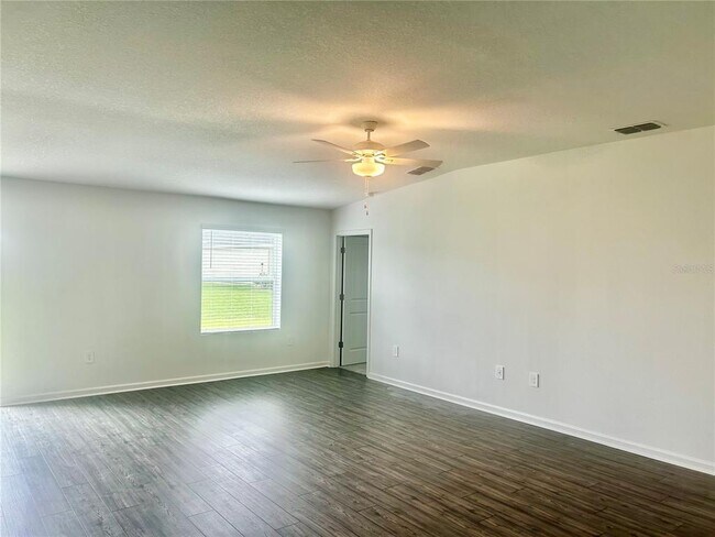 Building Photo - 8432 SW 41st Cir