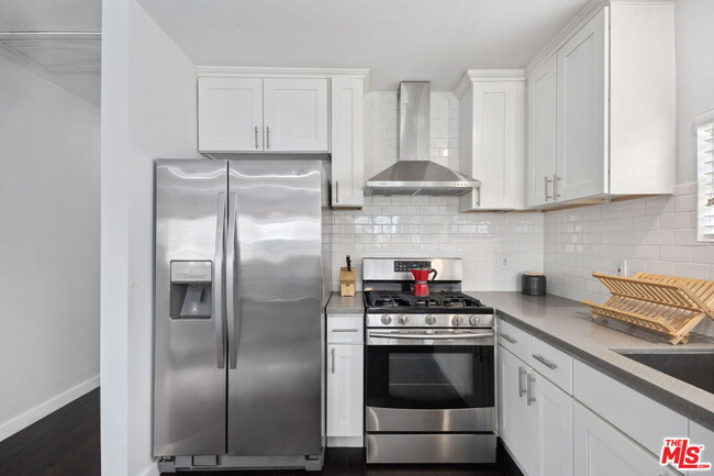 Building Photo - 3836 Seneca Ave