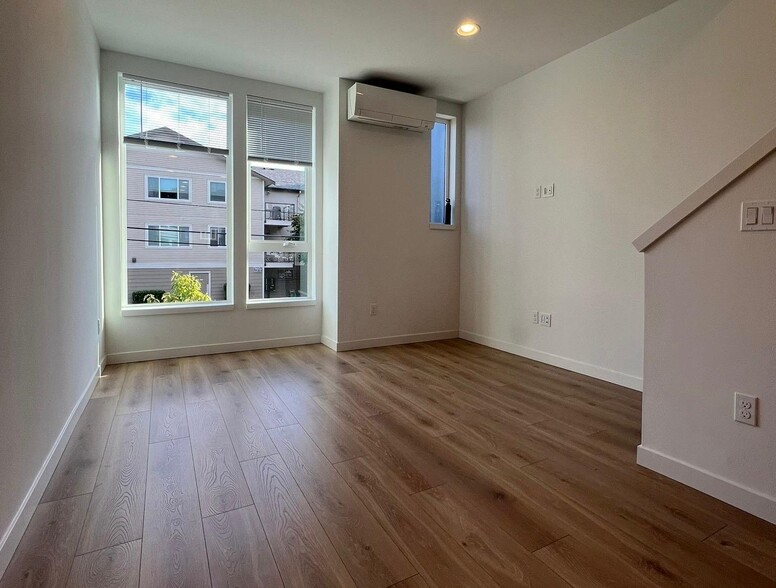 Living Room - 1424 NW 92nd St